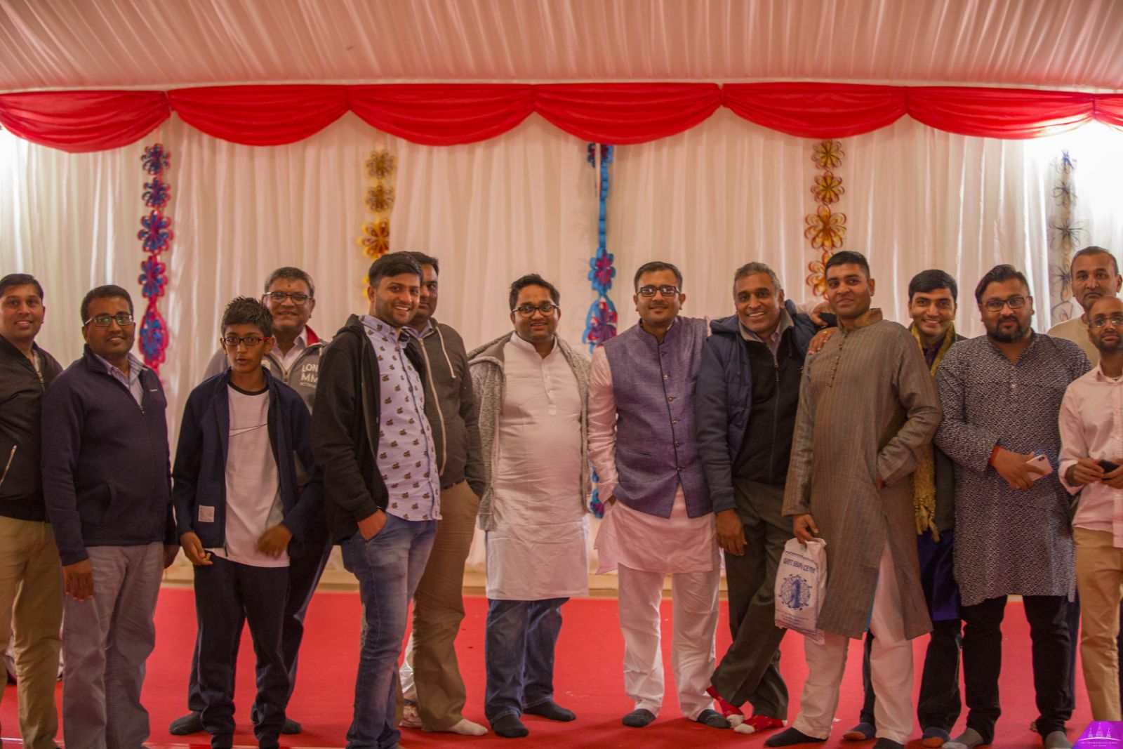 ©1987-2017 SKS Swaminarayan Temple East London